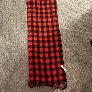 J. Crew Accessories - New with tags! JCrew Classic Plaid Scarf. J. Crew Accessories - New with tags! JCrew Classic Plaid Scarf.
